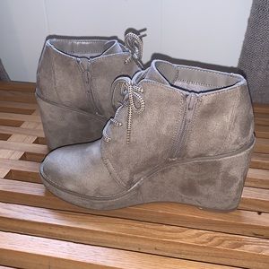 Carlos Santana wedge bootie